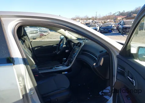 2013 Chevrolet Malibu Eco из США, поврежденный, VIN 1G11D5SR9DF245585